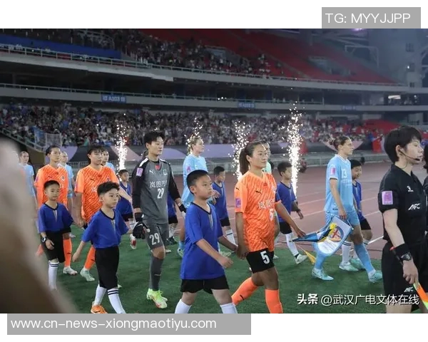 绝杀时刻姜晨璟冷静推射破门VAR确认有效武汉女足暂时领先对手 绝杀时刻姜晨璟冷静推射破门VAR确认有效武汉女足暂时领先对手