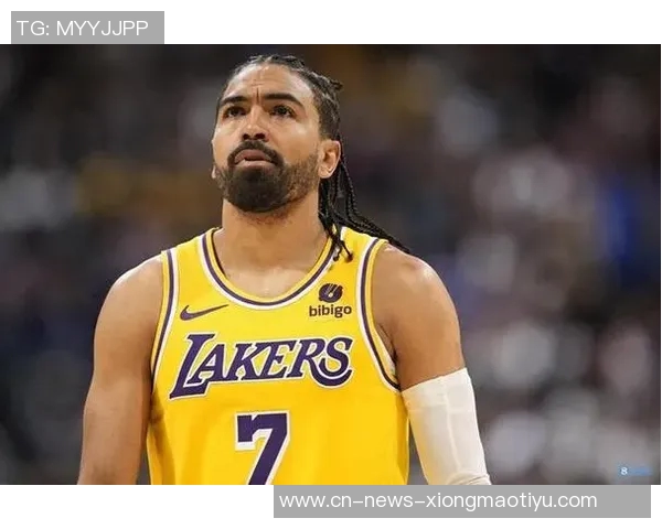 湖人末节进攻停滞不前文森特三分球引发太阳替补席狂欢 湖人末节进攻停滞不前文森特三分球引发太阳替补席狂欢