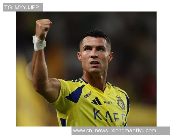 C罗传中意外反弹安吉洛破门胜利队在第30分钟成功扳平比分